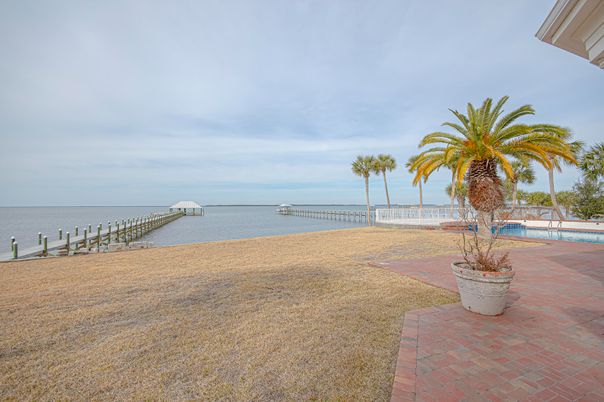Exterior, Water