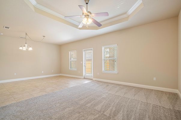 Empty room, Interior, Pendant Lights
