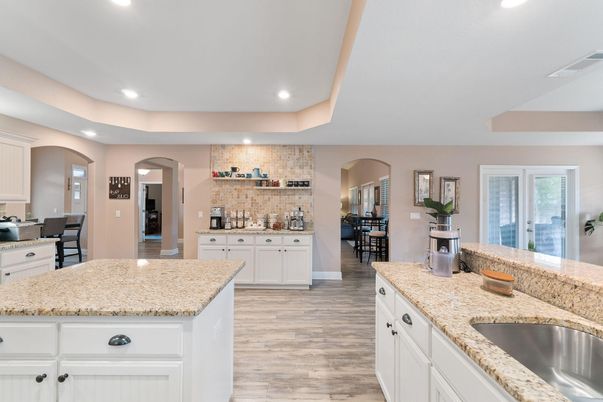 Dining room, Interior, Kitchen, Recessed Lighting, Wood Texture Flooring