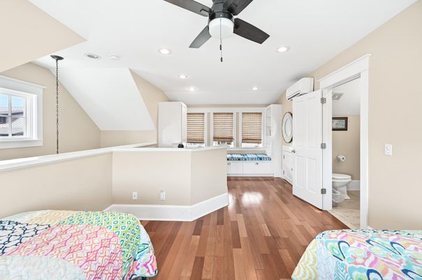 Bathroom, Bedroom, Interior, Recessed Lighting, Wood Texture Flooring