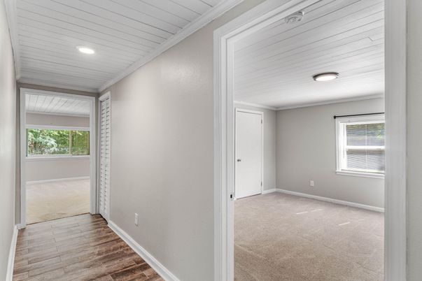 Empty room, Interior, Recessed Lighting, Wood Texture Flooring