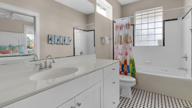 Bathroom, Dual Sink Vanities, Interior