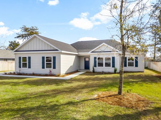 Backyard, Exterior, Facade, Farmhouse