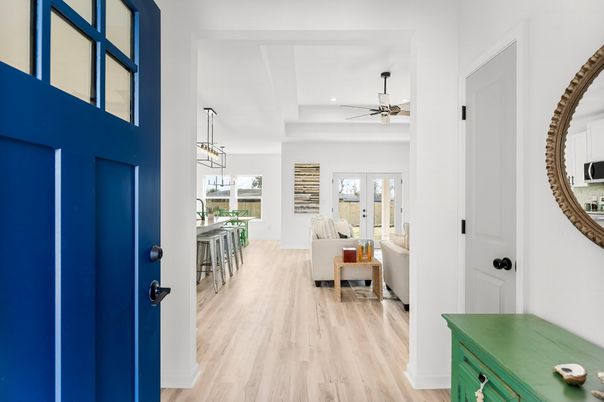 Interior, Living room, Pendant Lights, Recessed Lighting, Wood Texture Flooring