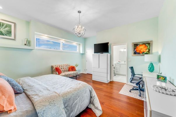 Bedroom, Home Office, Interior, Pendant Lights, Recessed Lighting, Wood Texture Flooring