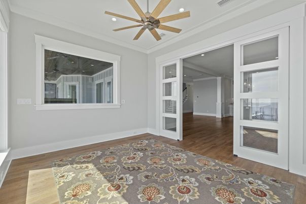 Empty room, Interior, Recessed Lighting, Wood Texture Flooring