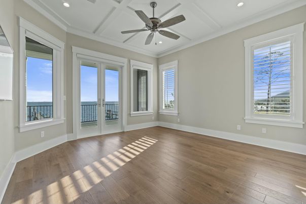 Empty room, Interior, Recessed Lighting, Water, Wood Texture Flooring