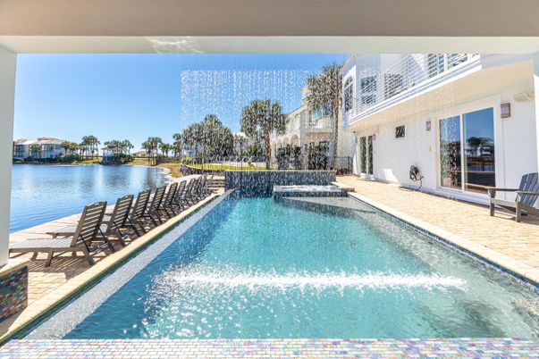 Exterior, Lake, Pool, Water