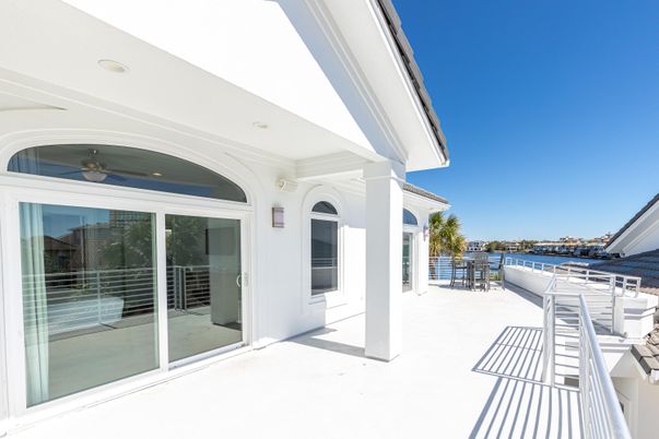 Exterior, Water