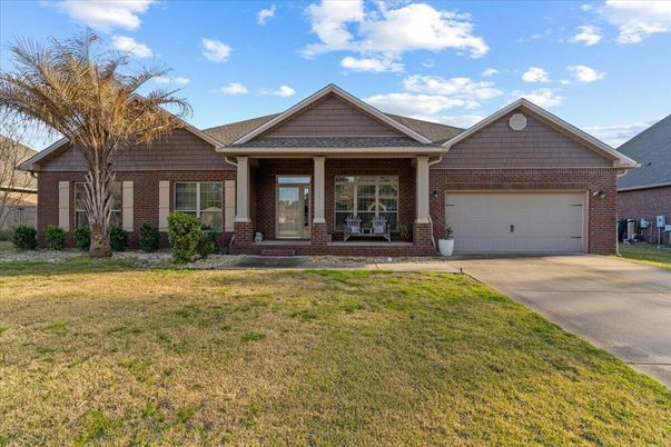 Attached, Exterior, Facade, Brick Facade, Ranch