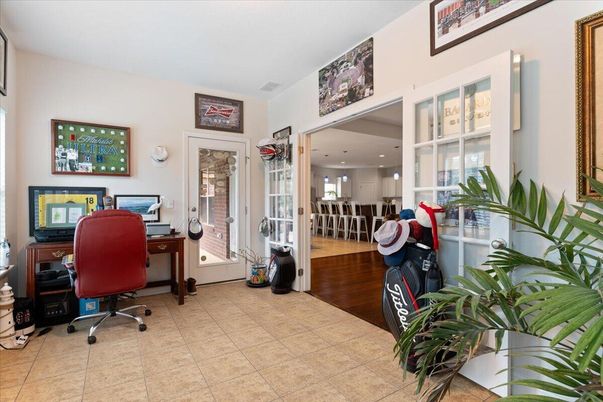 Home Office, Interior, Recessed Lighting, Wood Texture Flooring