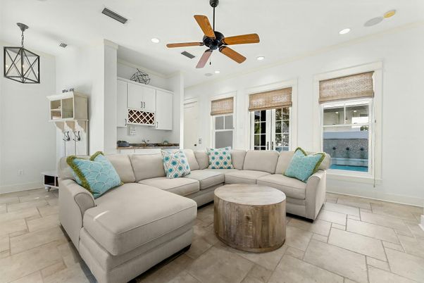 Interior, Living room, Pendant Lights, Recessed Lighting