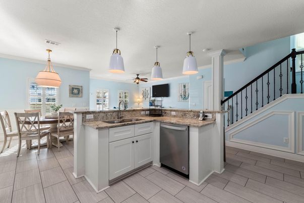 Dining room, Interior, Kitchen, Pendant Lights, Wood Texture Flooring