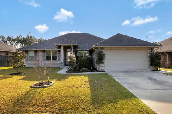 Attached, Exterior, Facade, Brick Facade, Ranch