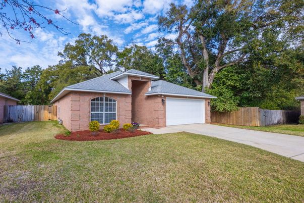 Attached, Backyard, Exterior, Facade, Brick Facade, Ranch