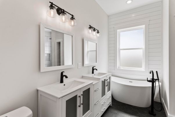 Bathroom, Dual Sink Vanities, Free Standing Baths, Interior, Recessed Lighting