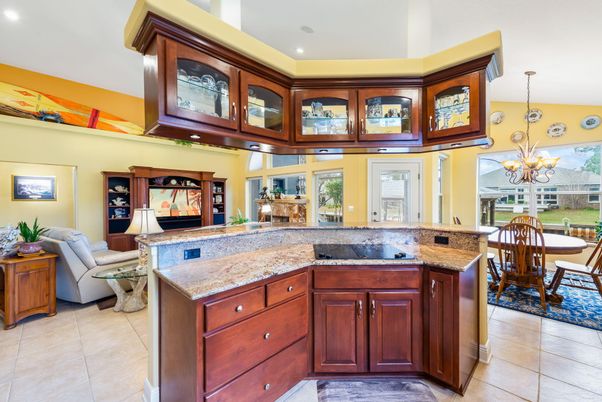 Chandelier, Dining room, Interior, Living room, Recessed Lighting