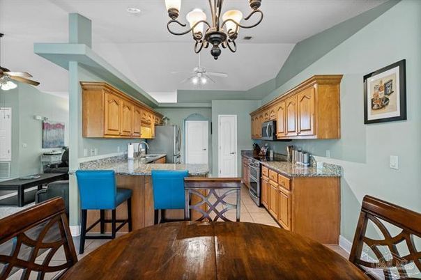 Chandelier, Dining room, Interior, Kitchen, Recessed Lighting