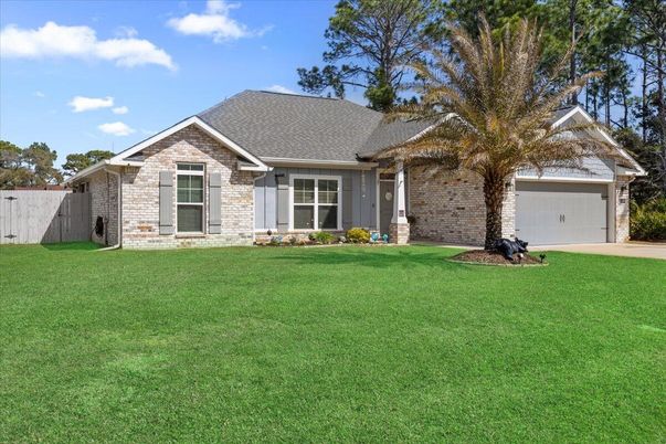 Attached, Exterior, Facade, Brick Facade, Ranch