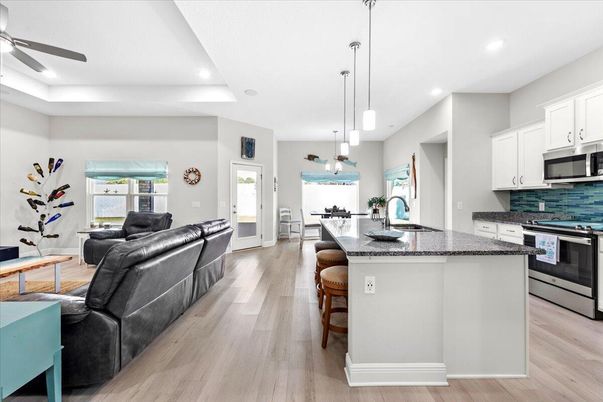 Interior, Kitchen, Living room, Pendant Lights, Recessed Lighting, Wood Texture Flooring