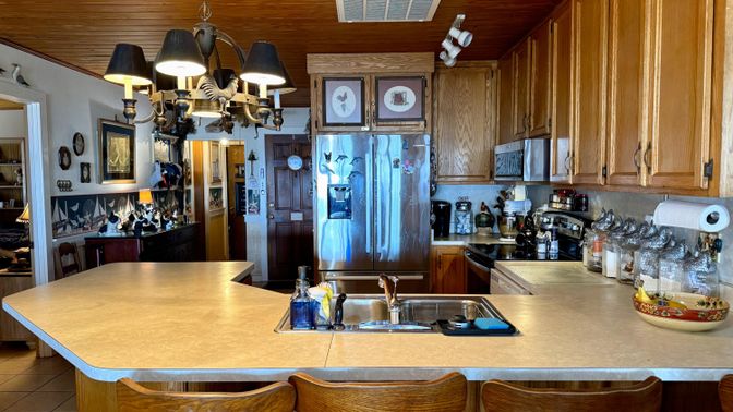 Chandelier, Interior, Kitchen