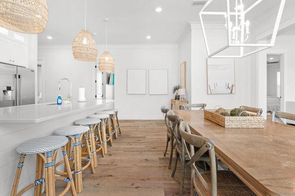 Dining room, Interior, Kitchen, Pendant Lights, Recessed Lighting, Wood Texture Flooring