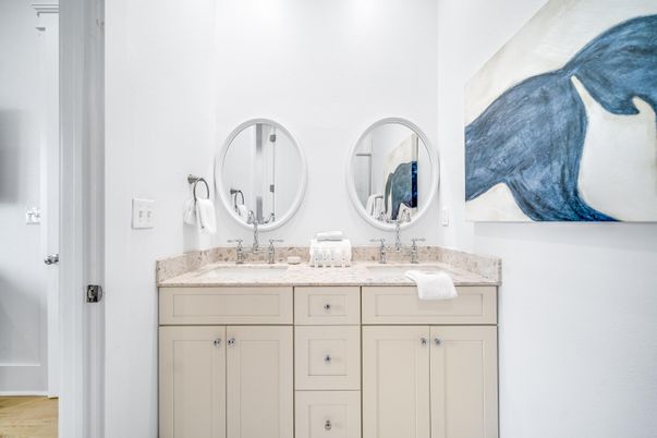 Bathroom, Dual Sink Vanities, Interior