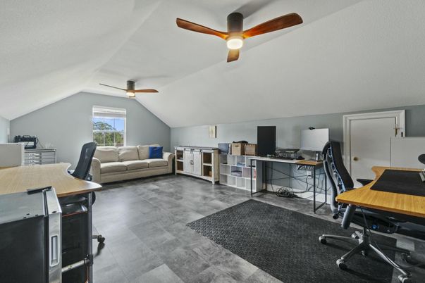 Home Office, Interior