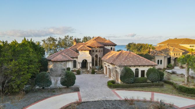 Backyard, Exterior, Facade, Water, Mediterranean