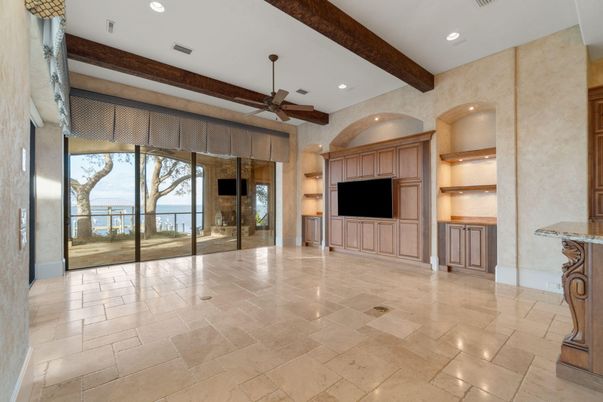 Empty room, Interior, Recessed Lighting, Wooden Beams