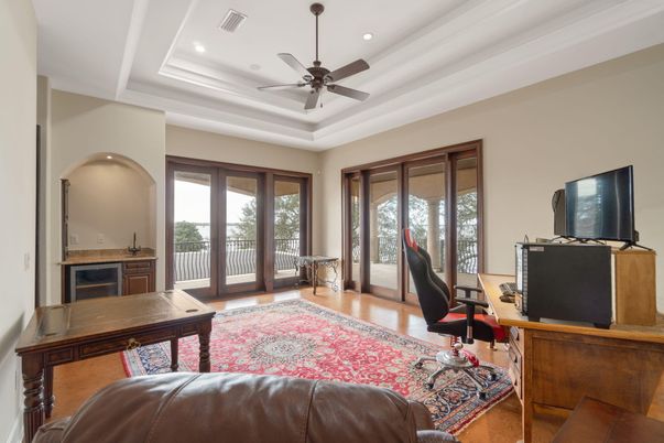 Home Office, Interior, Recessed Lighting, Wood Texture Flooring