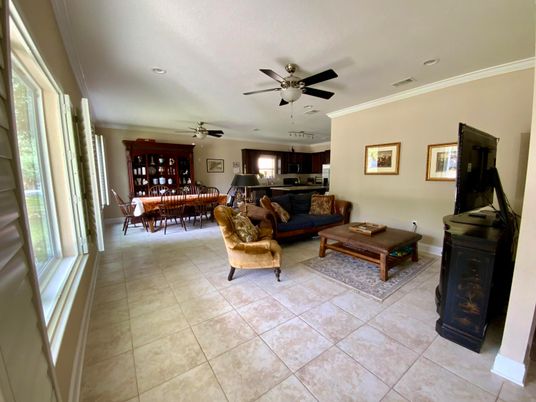 Dining room, Interior, Living room, Recessed Lighting