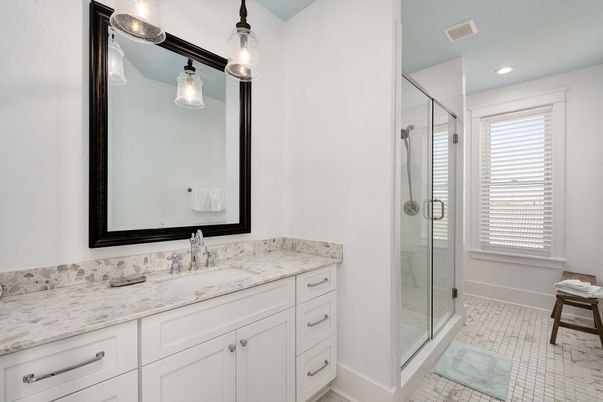 Bathroom, Glass Shower, Interior, Pendant Lights, Recessed Lighting