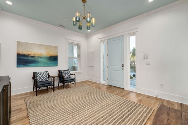 Interior, Pendant Lights, Recessed Lighting, Wood Texture Flooring