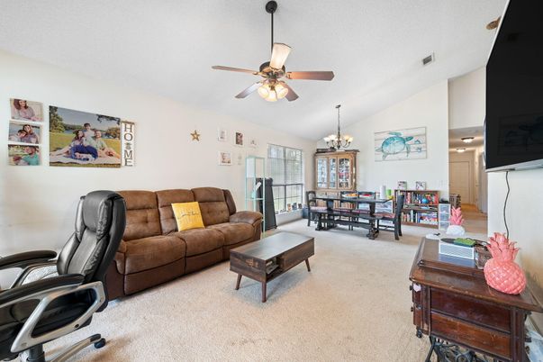 Chandelier, Dining room, Interior, Living room