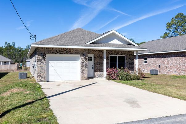 Attached, Exterior, Facade, Brick Facade, Ranch