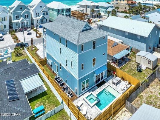 Exterior, Drone