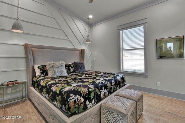 Bedroom, Interior, Pendant Lights, Recessed Lighting, Wood Texture Flooring