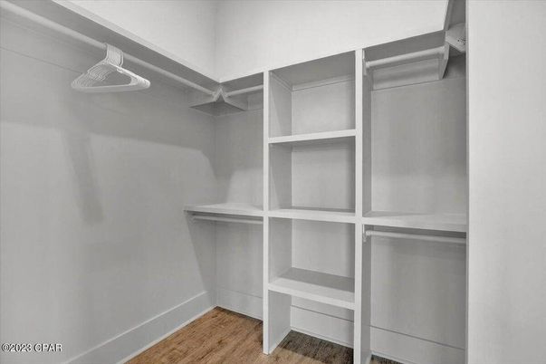 Interior, Walk-in Closets, Wood Texture Flooring