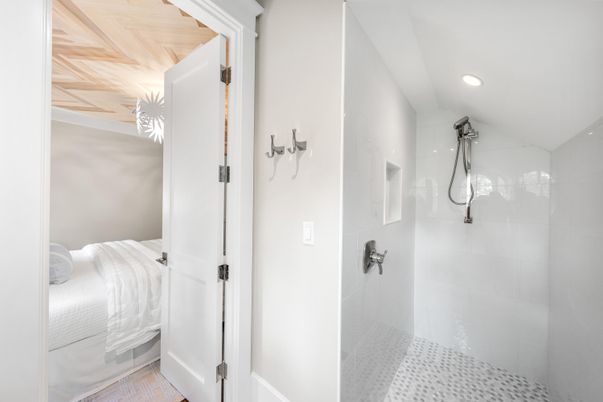 Bathroom, Bedroom, Glass Shower, Interior, Recessed Lighting