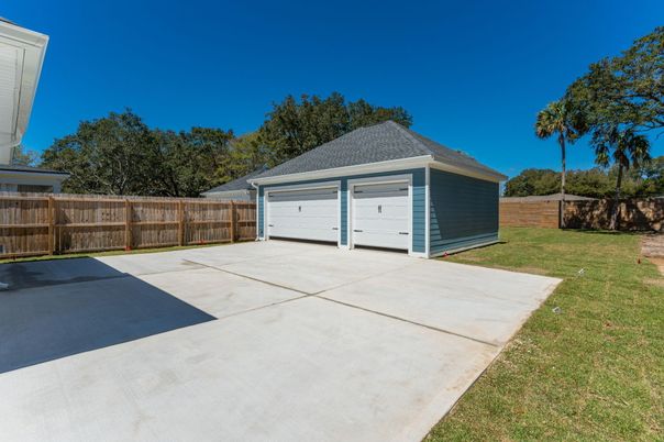 Backyard, Detached Garage, Exterior