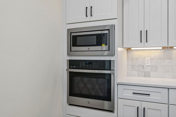Interior, Kitchen, Stainless Steel Appliances