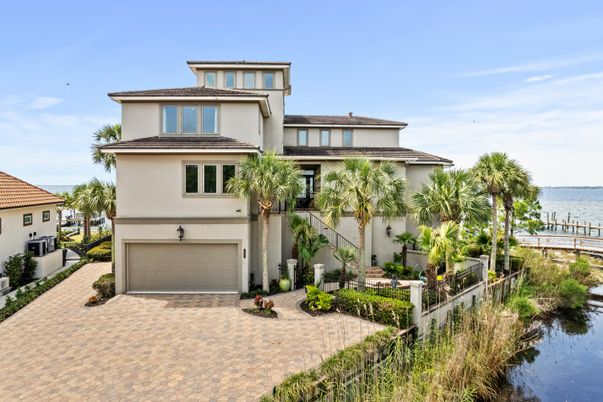 Attached, Exterior, Facade, Water, Mediterranean