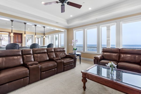 Home Theatre Room, Interior, Living room, Pendant Lights, Recessed Lighting, Water