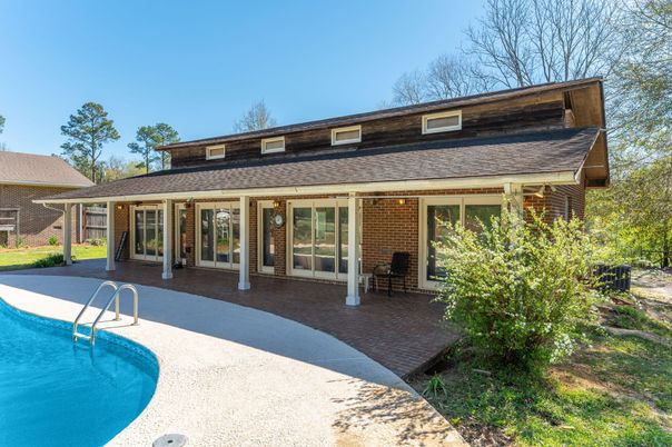 Exterior, Pool