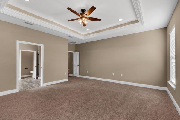 Empty room, Interior, Recessed Lighting