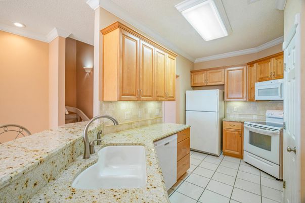 Interior, Kitchen, Recessed Lighting