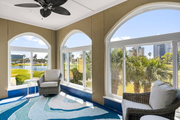 Interior, Sun Room, Water