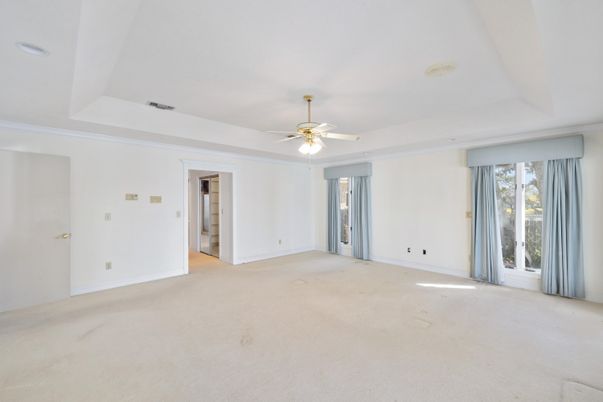Empty room, Interior, Recessed Lighting