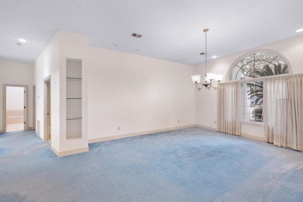 Chandelier, Empty room, Interior, Recessed Lighting